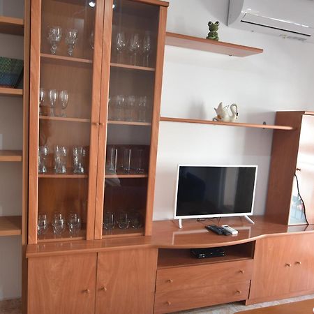 Rnet - Lluis Companys Roses Apartment ภายนอก รูปภาพ