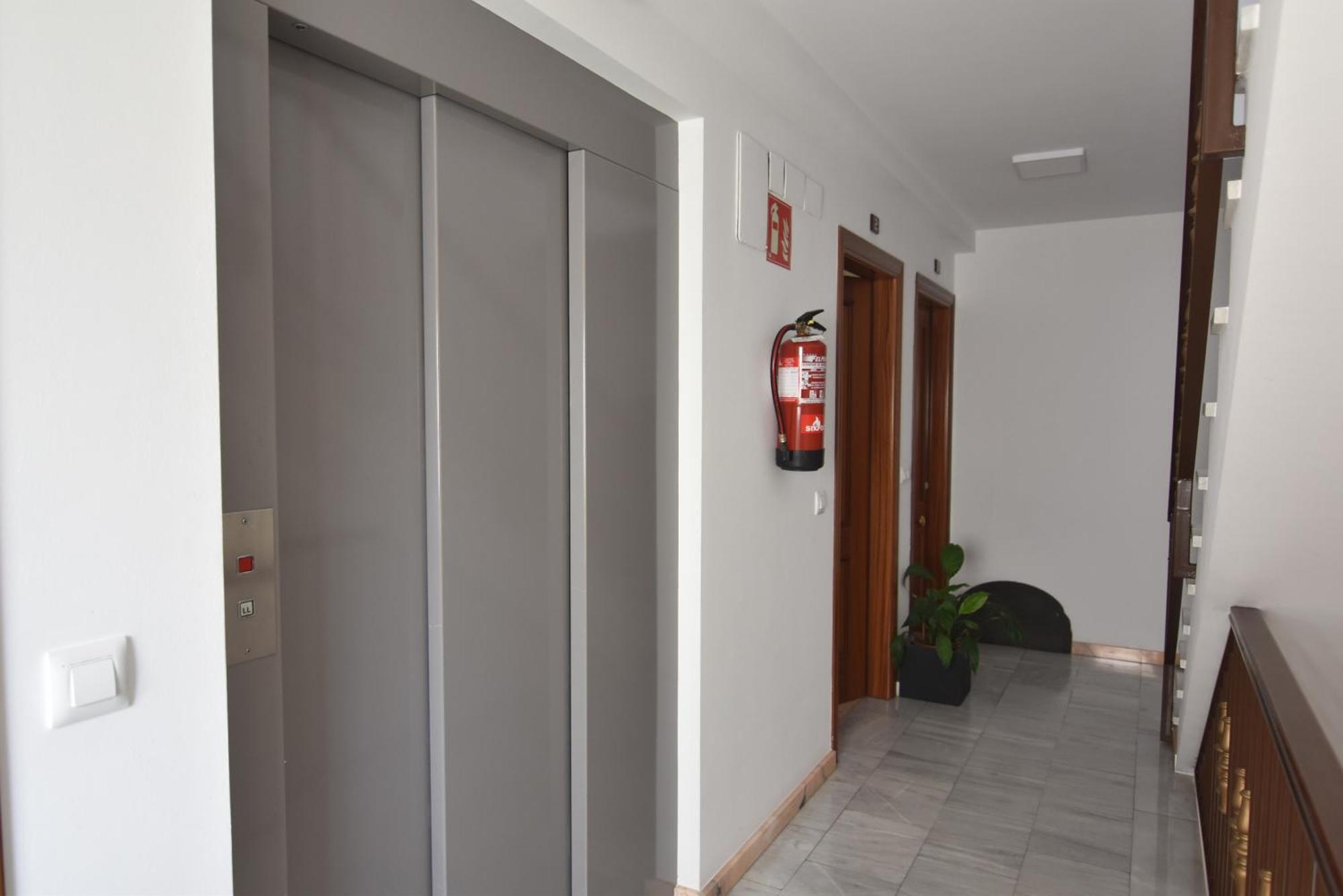 Rnet - Lluis Companys Roses Apartment ภายนอก รูปภาพ