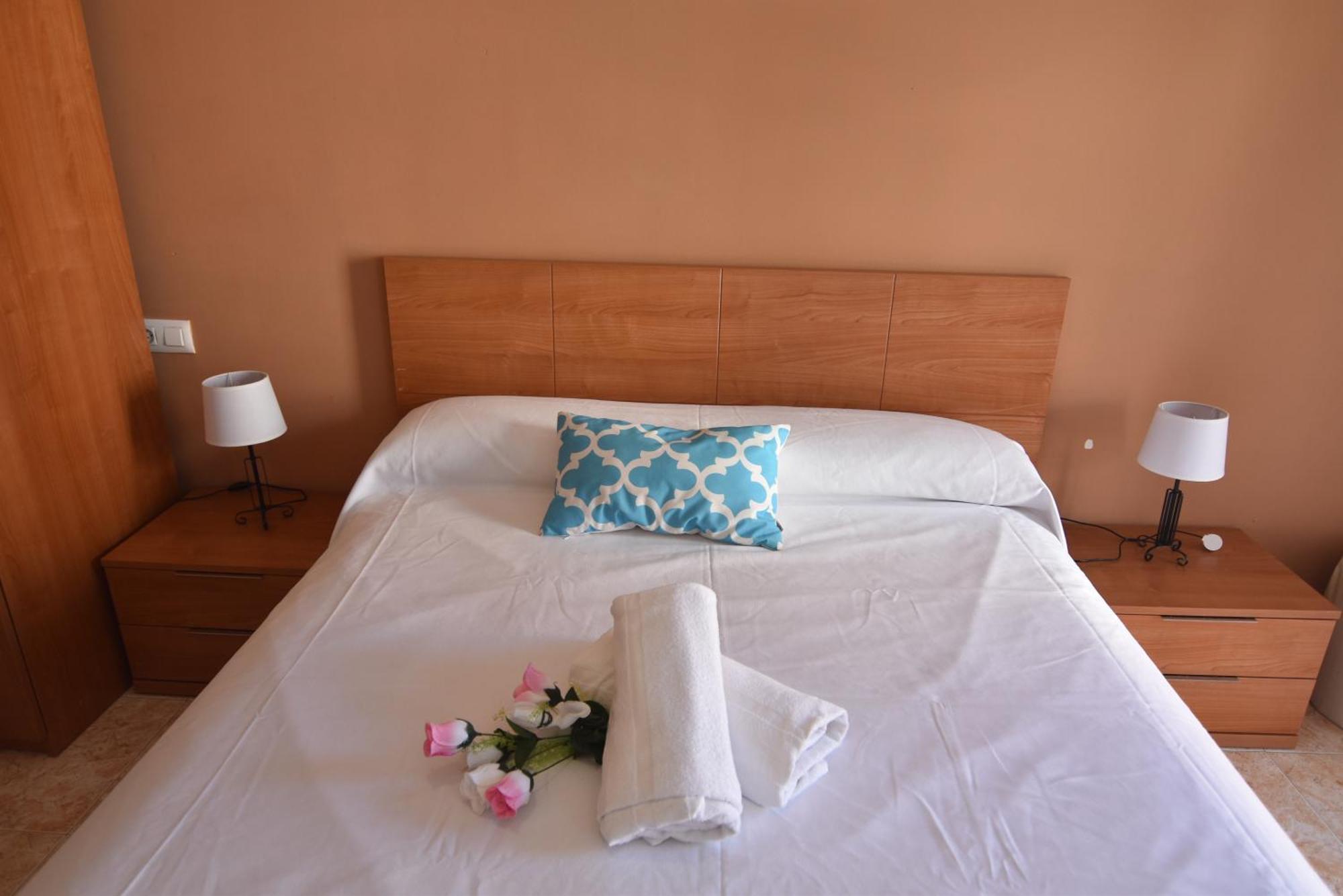 Rnet - Lluis Companys Roses Apartment ภายนอก รูปภาพ